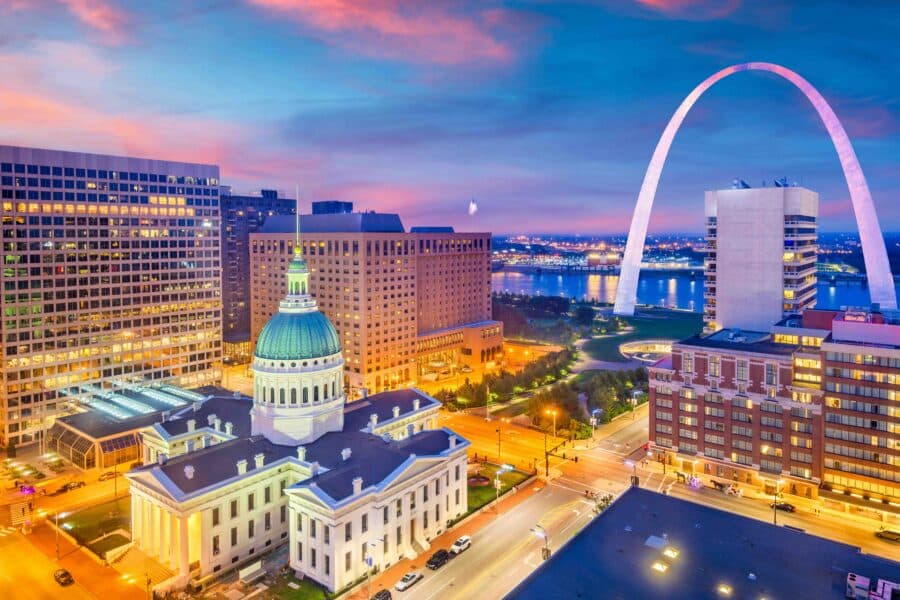 Missouri Cannabis Business Licenses: How to Apply